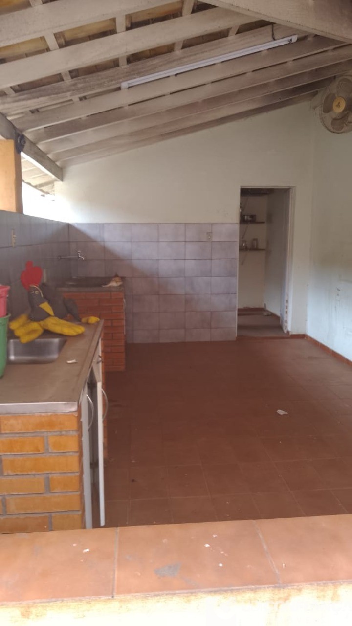 Casa à venda com 3 quartos, 240m² - Foto 5