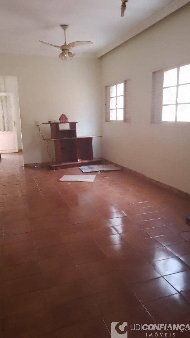 Casa à venda com 3 quartos, 240m² - Foto 22