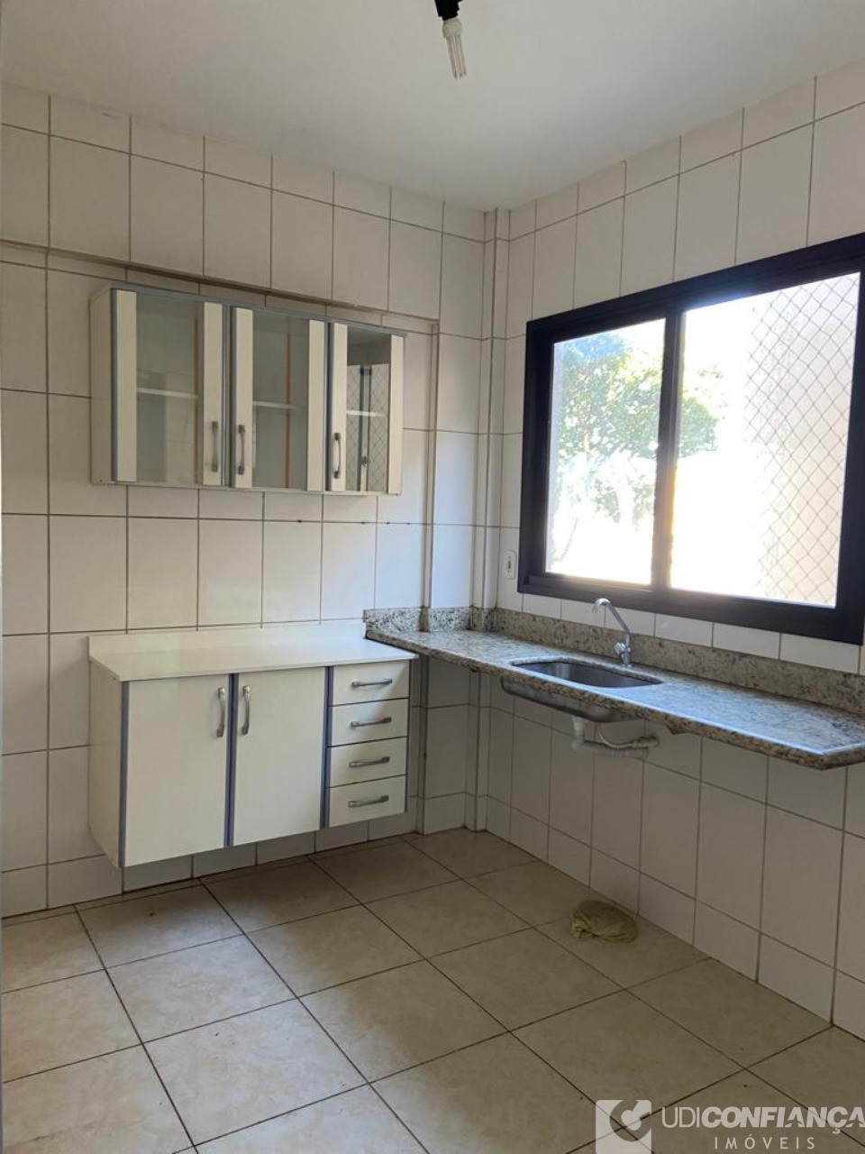 Apartamento à venda com 2 quartos, 68m² - Foto 8