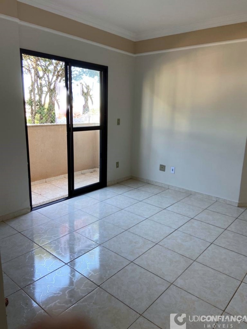 Apartamento à venda com 2 quartos, 68m² - Foto 1