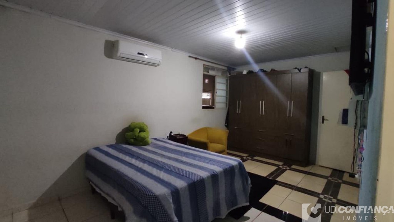 Casa à venda com 3 quartos, 200m² - Foto 6