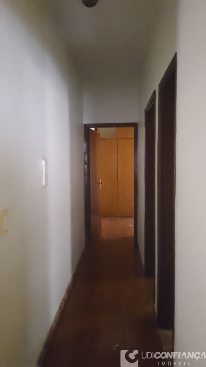 Casa à venda com 3 quartos, 240m² - Foto 21