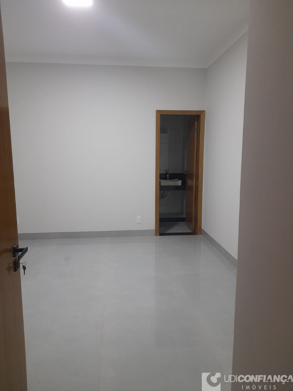 Casa à venda com 3 quartos, 160m² - Foto 8