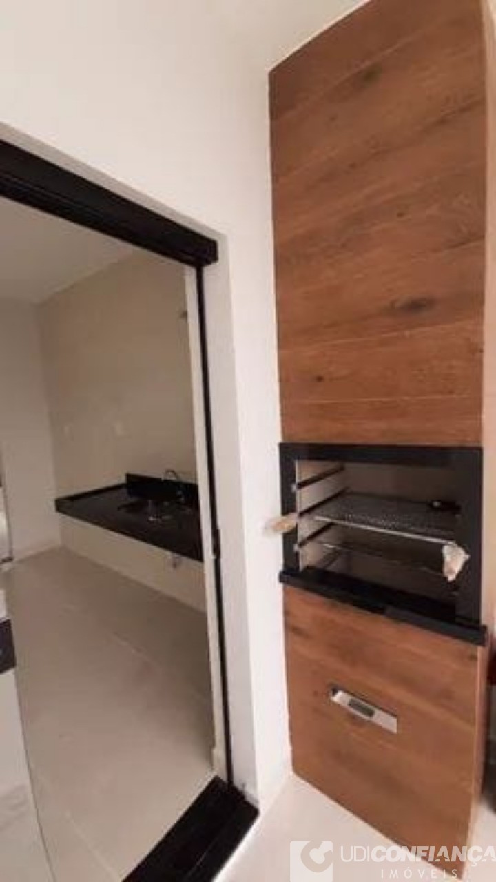 Casa à venda com 3 quartos, 80m² - Foto 17