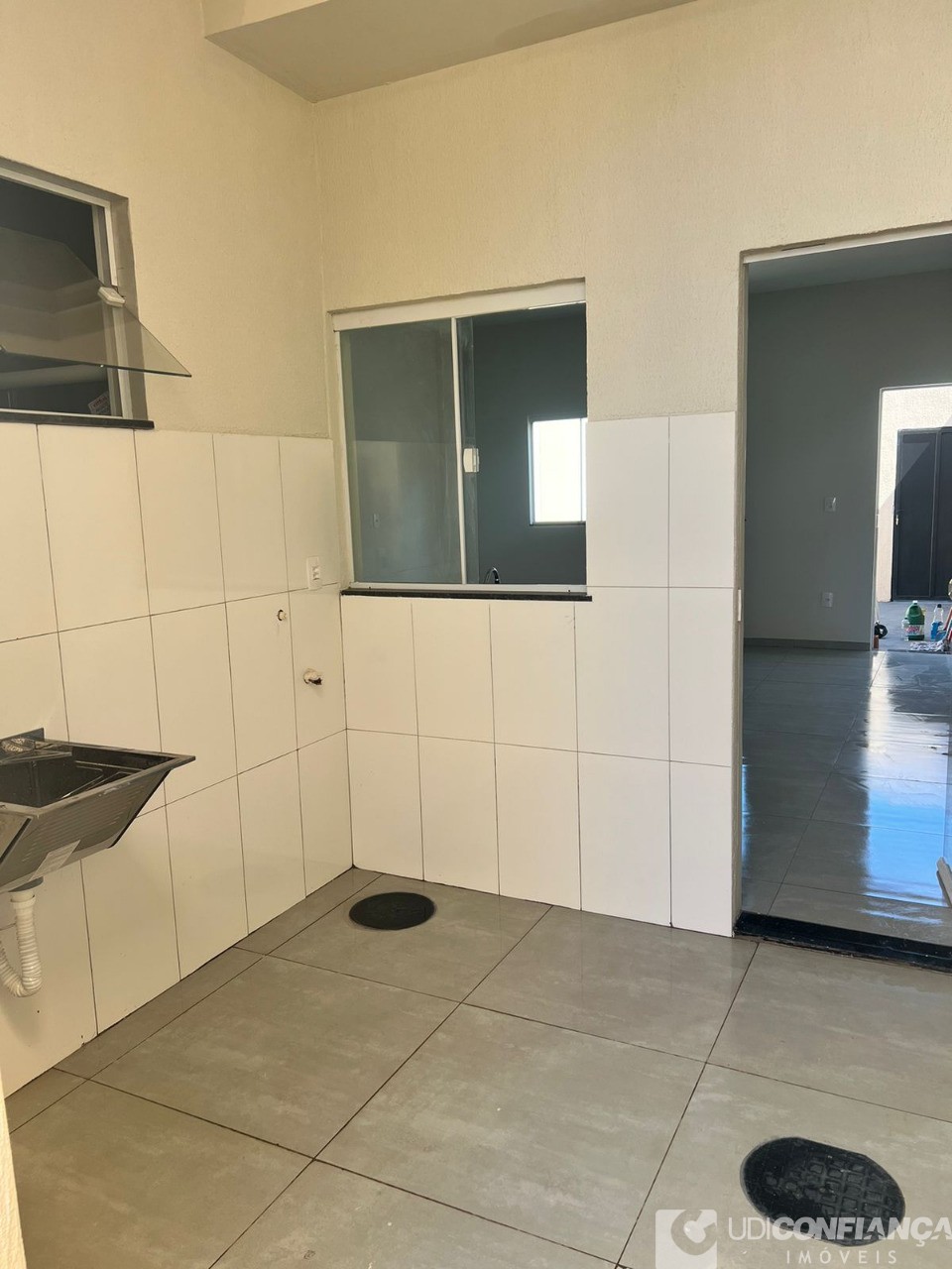 Casa à venda com 2 quartos, 77m² - Foto 10