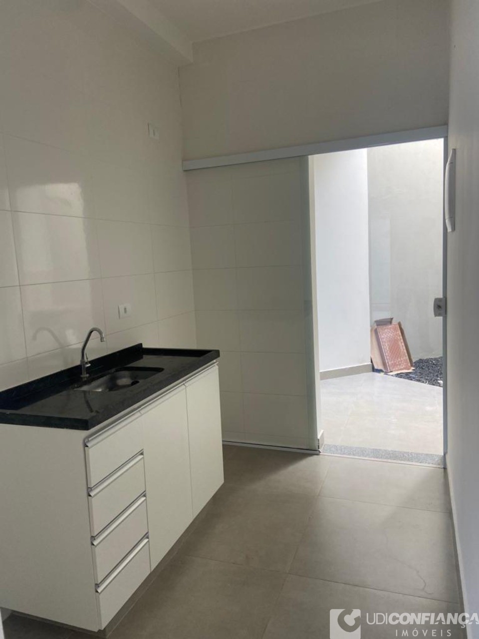 Apartamento à venda com 2 quartos, 64m² - Foto 23