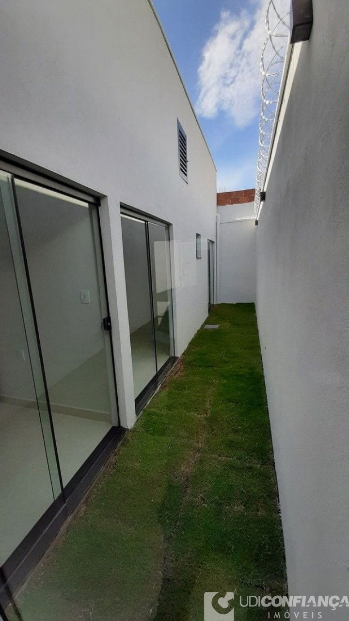 Casa à venda com 3 quartos, 80m² - Foto 8