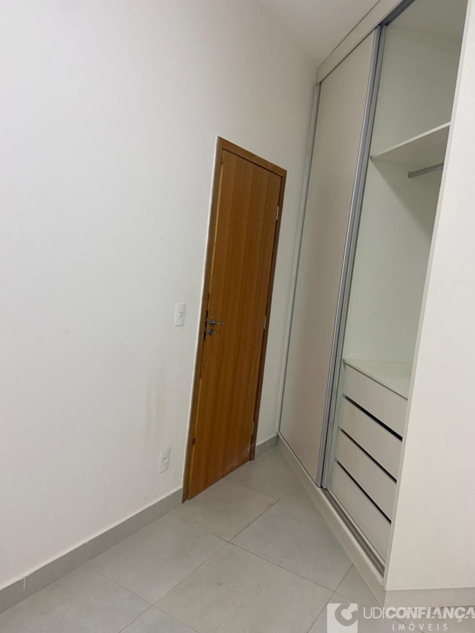 Apartamento à venda com 2 quartos, 64m² - Foto 22