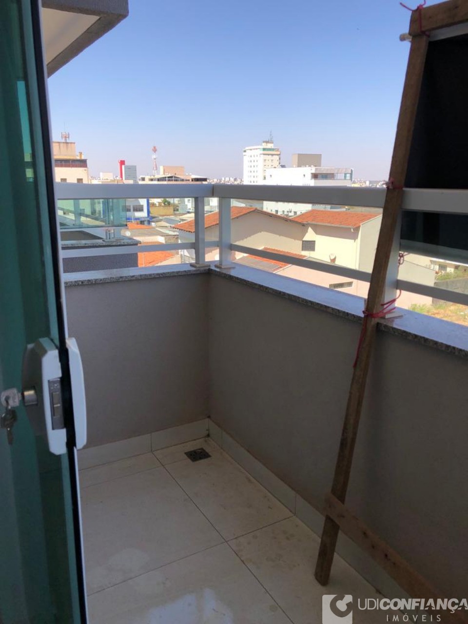 Apartamento à venda com 3 quartos, 100m² - Foto 12