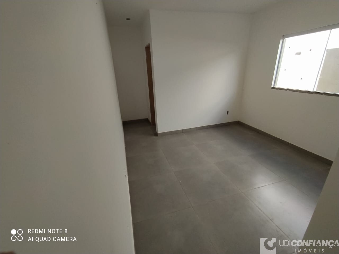 Casa à venda com 2 quartos, 65m² - Foto 13