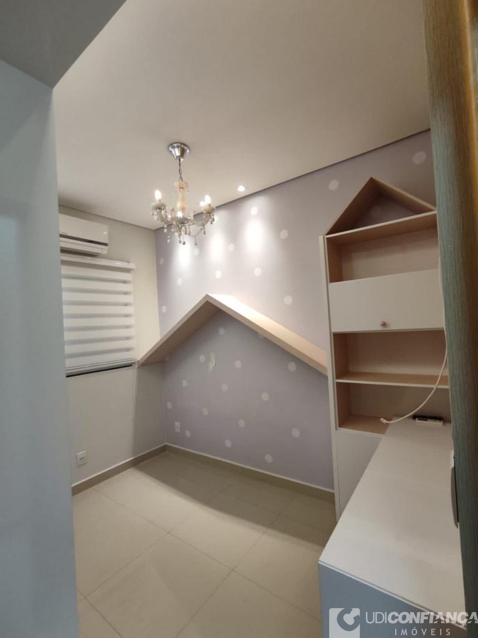 Casa à venda com 3 quartos, 220m² - Foto 13