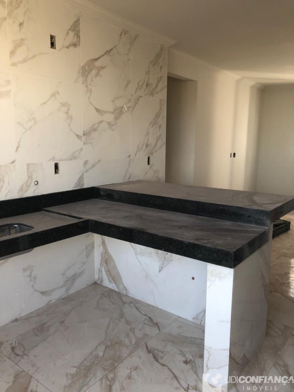 Apartamento à venda com 3 quartos, 71m² - Foto 3