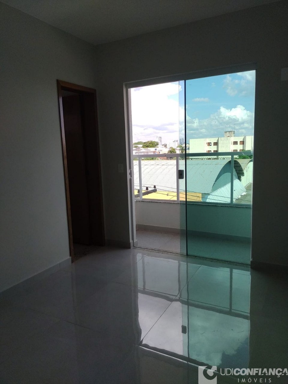 Apartamento à venda com 2 quartos, 52m² - Foto 9