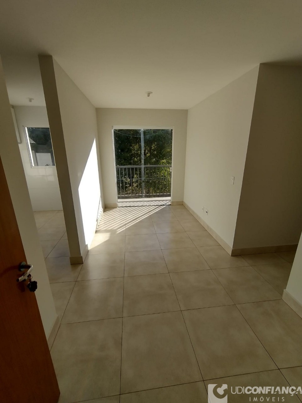 Apartamento à venda com 2 quartos, 48m² - Foto 2