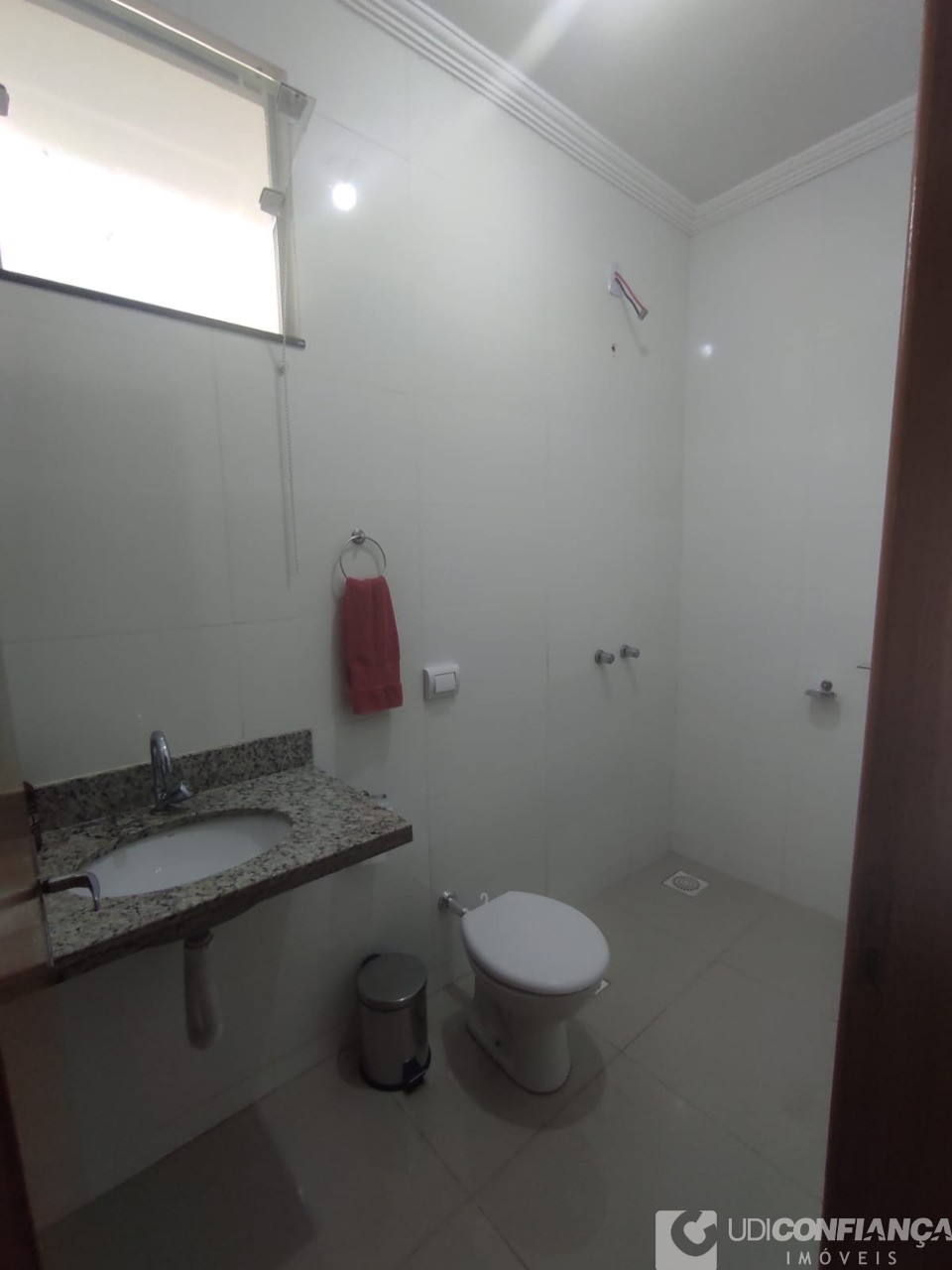 Casa à venda com 2 quartos, 80m² - Foto 5