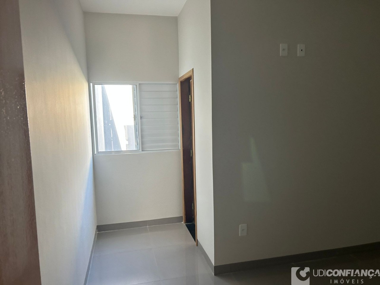 Casa à venda com 2 quartos, 58m² - Foto 12