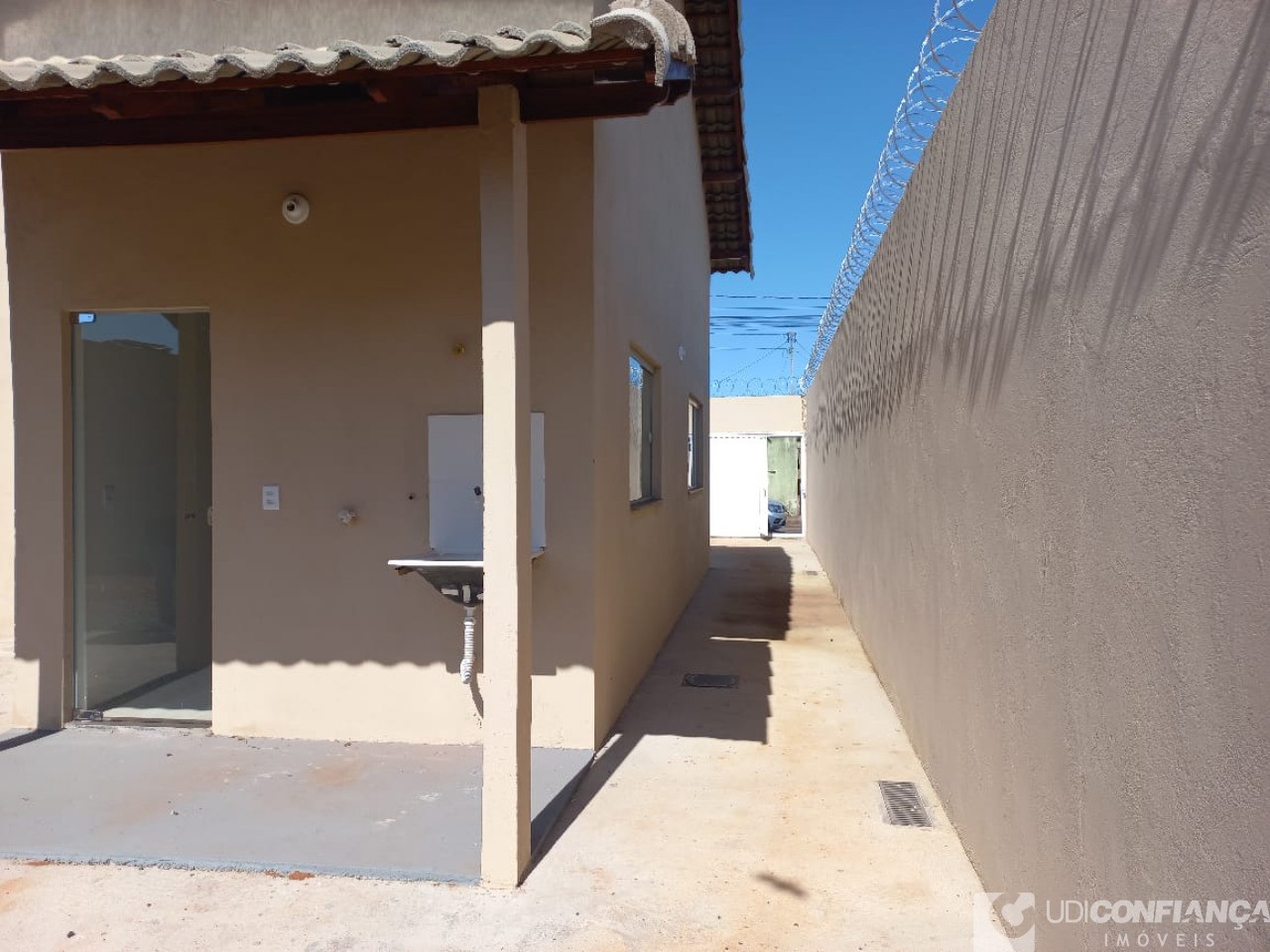 Casa à venda com 2 quartos - Foto 4