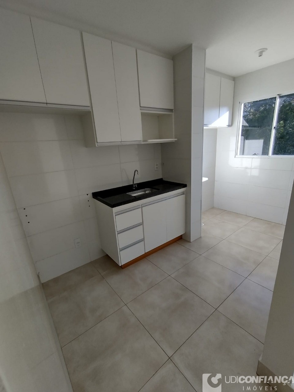 Apartamento à venda com 2 quartos, 48m² - Foto 3