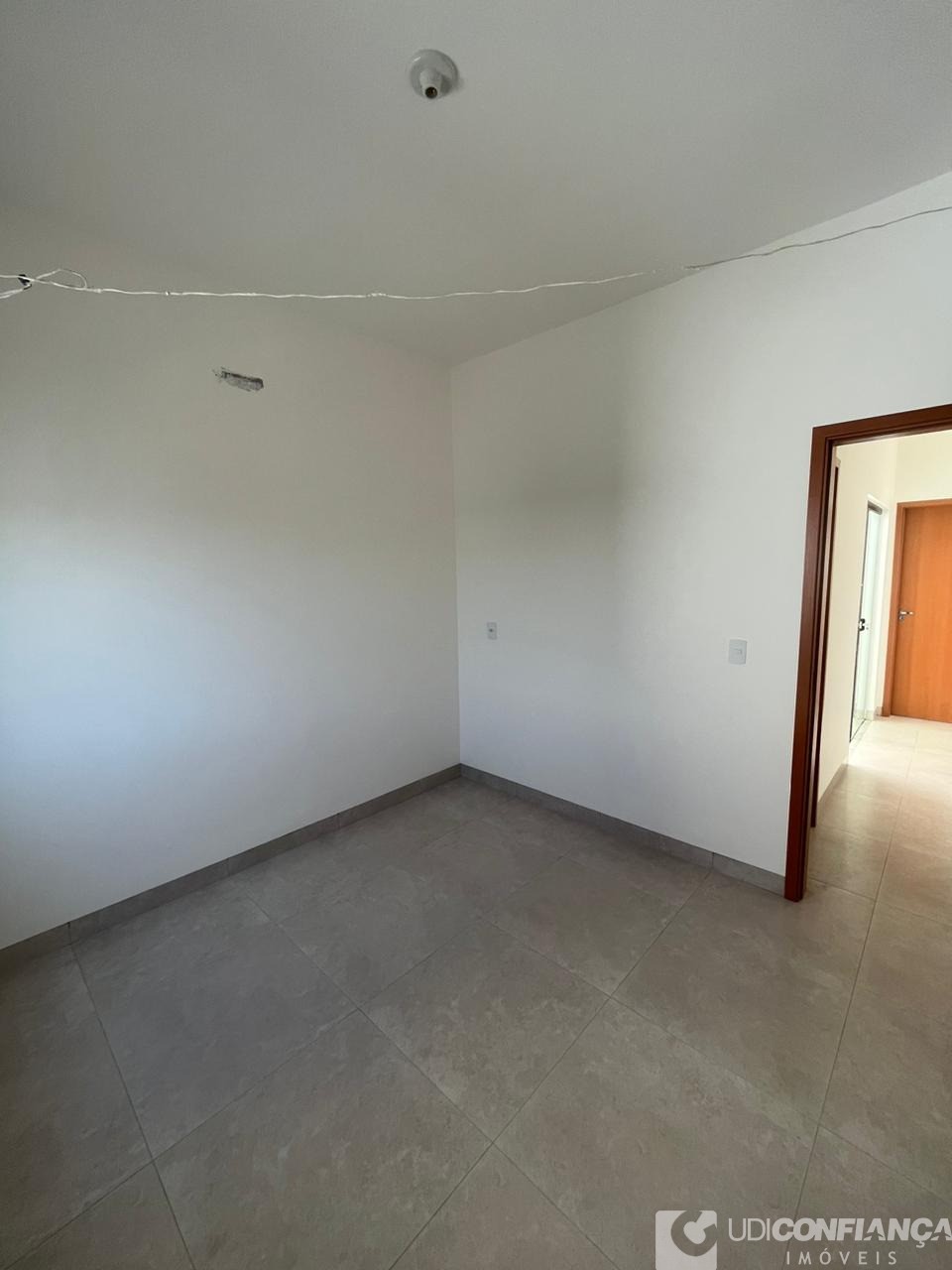 Casa à venda com 2 quartos, 63m² - Foto 12