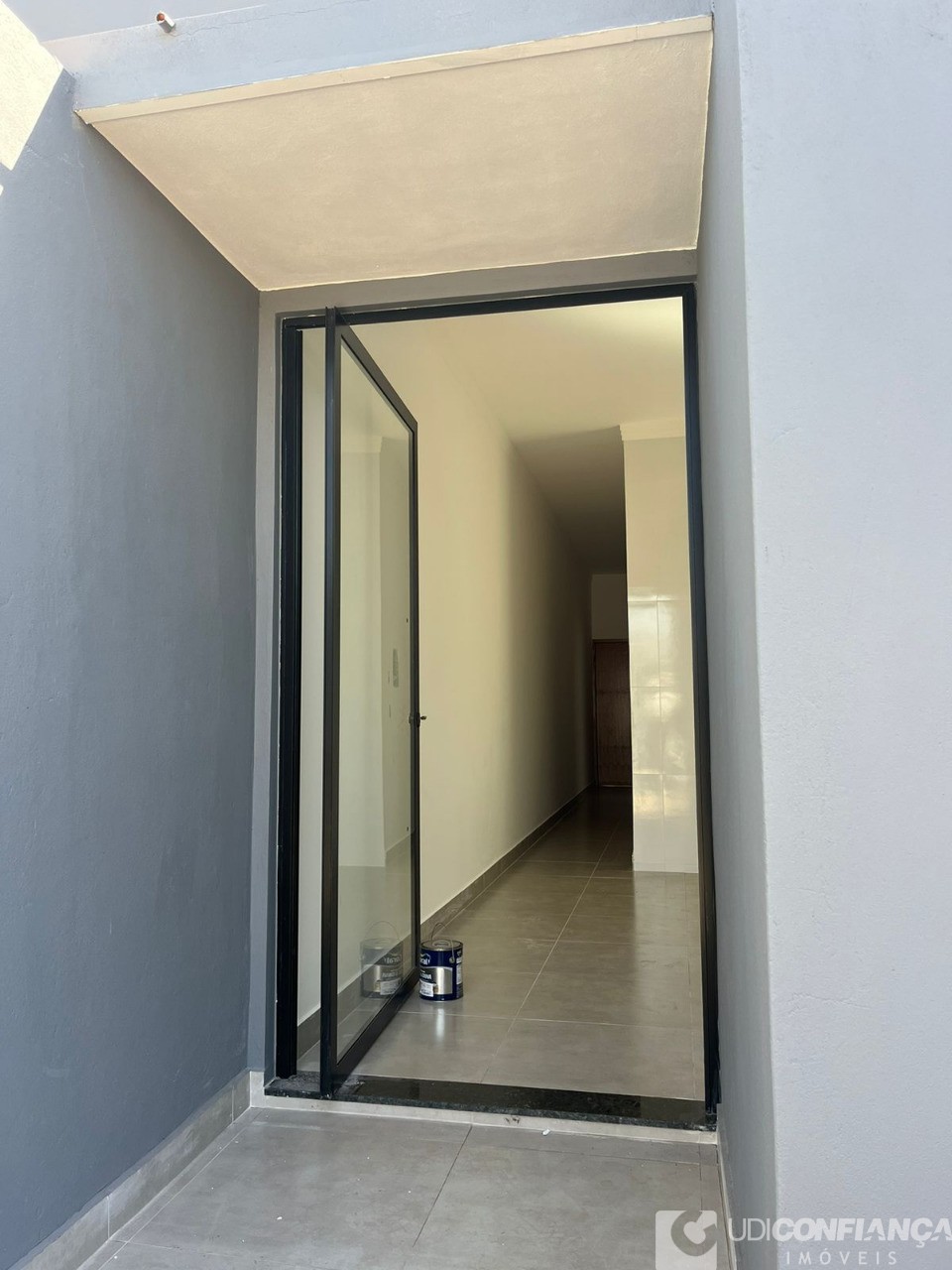 Casa à venda com 3 quartos, 75m² - Foto 3