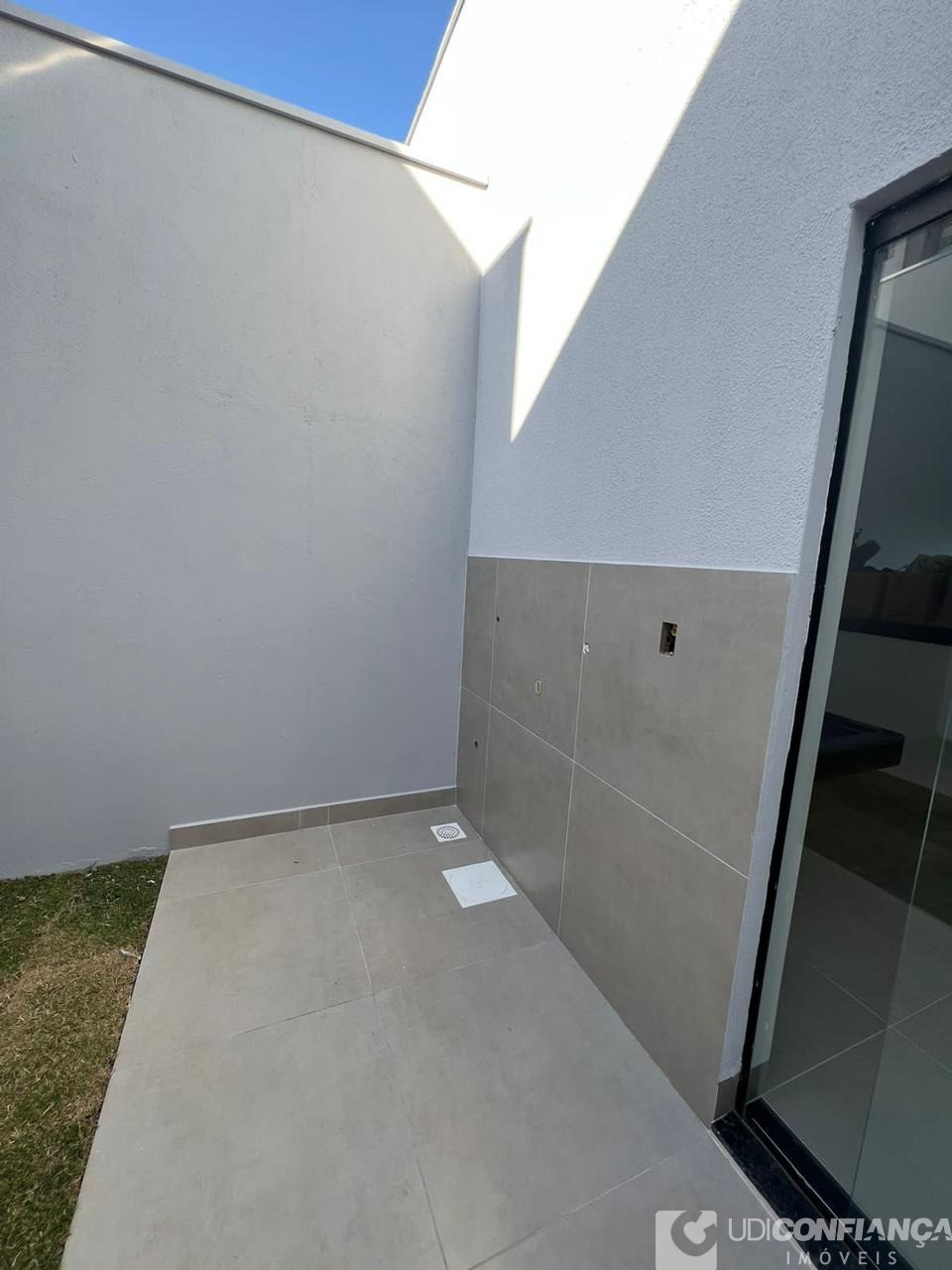 Casa à venda com 2 quartos, 75m² - Foto 13