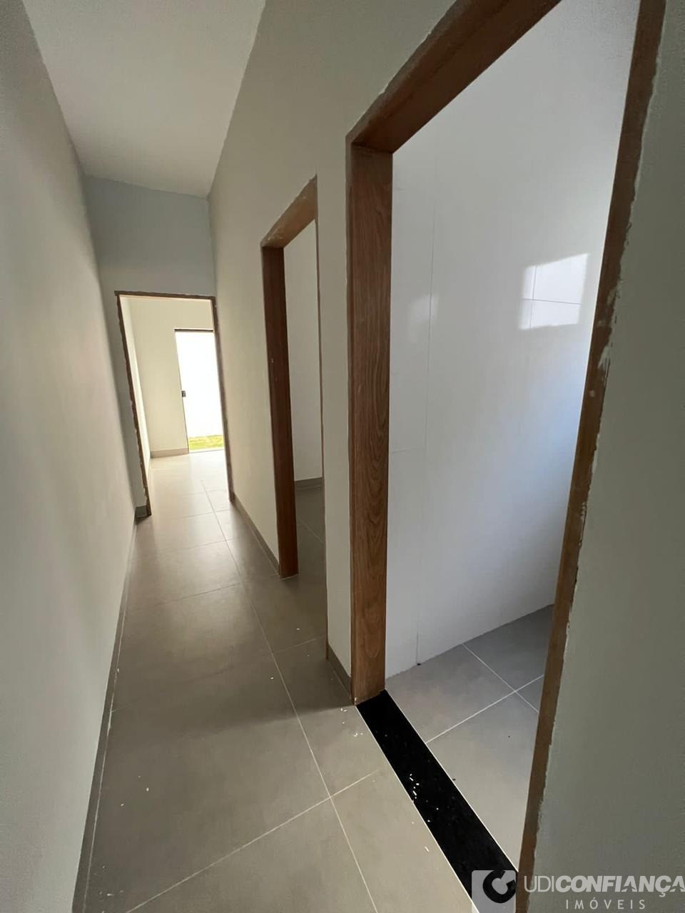 Casa à venda com 2 quartos, 75m² - Foto 10