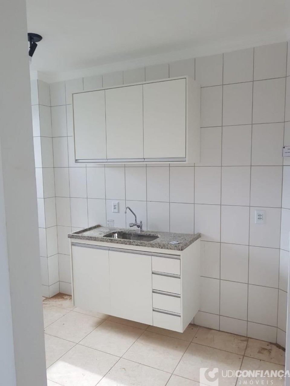 Apartamento à venda com 2 quartos, 44m² - Foto 2