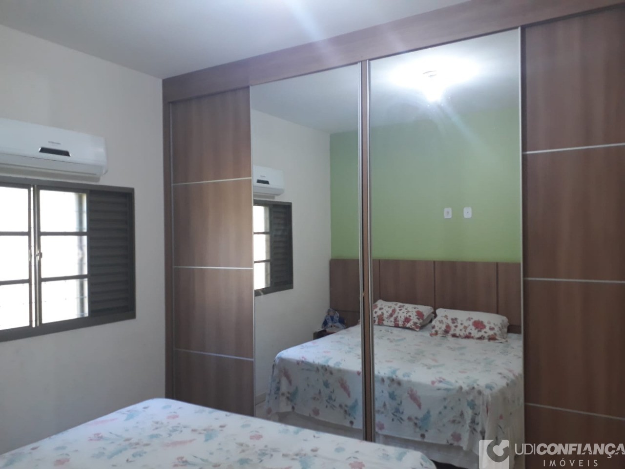 Casa à venda com 3 quartos, 160m² - Foto 8