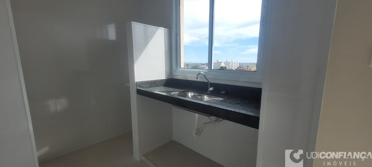 Apartamento à venda com 2 quartos, 57m² - Foto 18