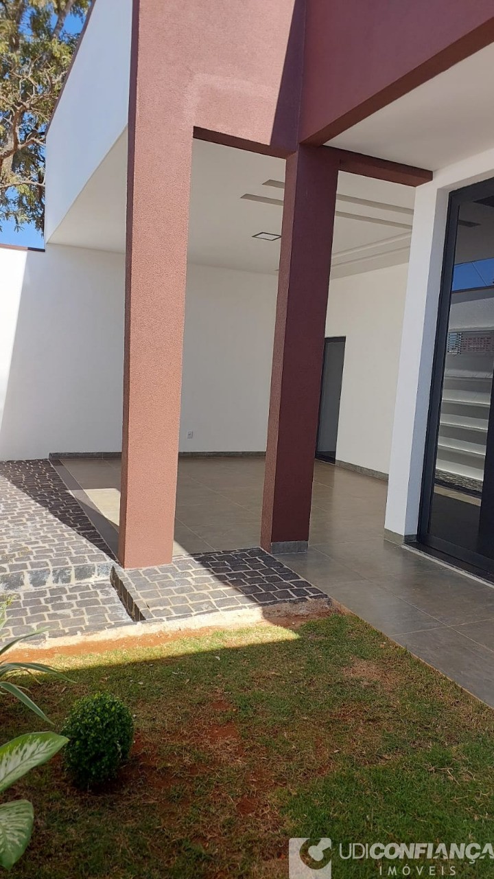 Casa à venda com 3 quartos, 180m² - Foto 9