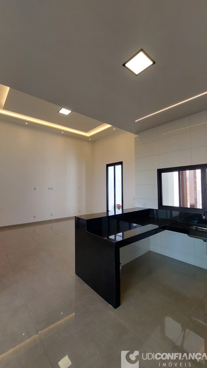 Casa à venda com 3 quartos, 180m² - Foto 13