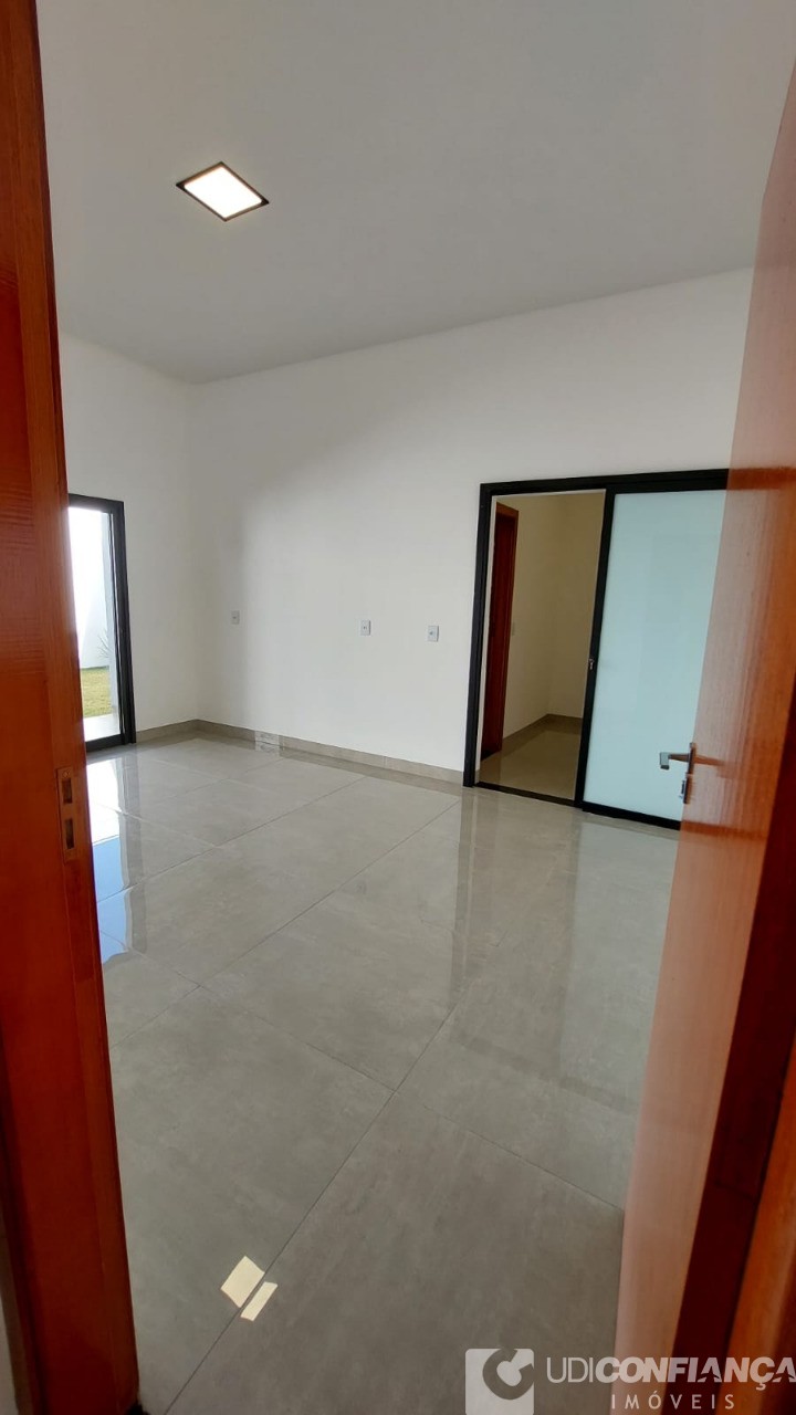 Casa à venda com 3 quartos, 180m² - Foto 25