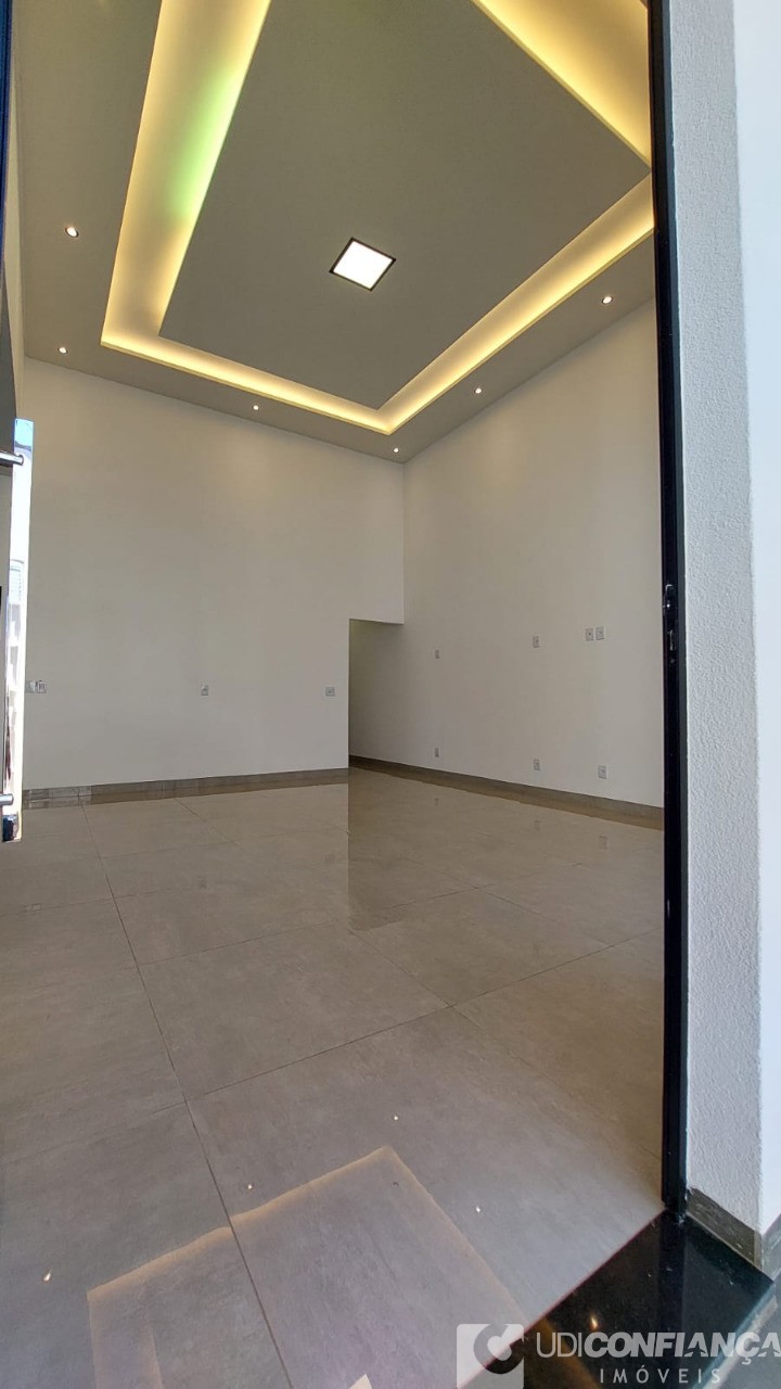 Casa à venda com 3 quartos, 180m² - Foto 8