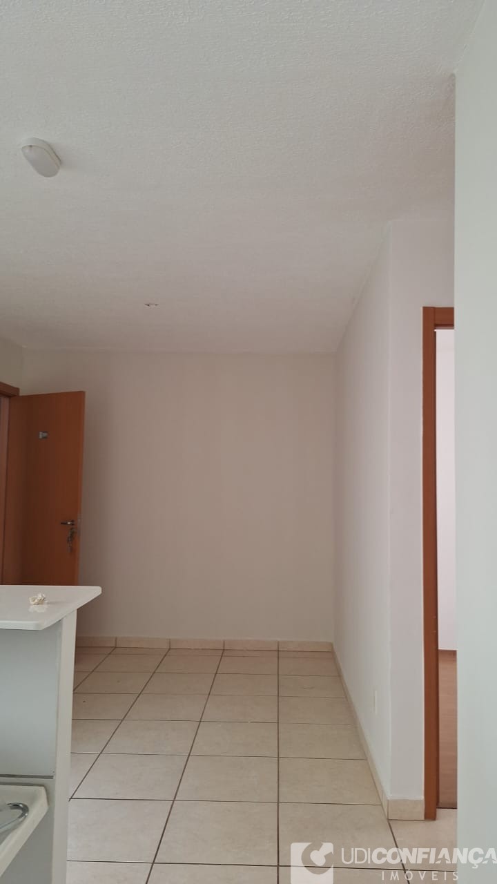 Apartamento à venda com 2 quartos, 47m² - Foto 3