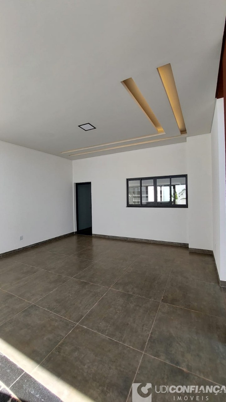 Casa à venda com 3 quartos, 180m² - Foto 11