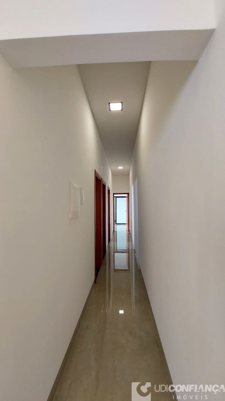 Casa à venda com 3 quartos, 180m² - Foto 18