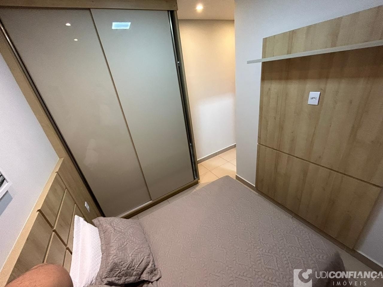 Apartamento à venda com 2 quartos, 52m² - Foto 16