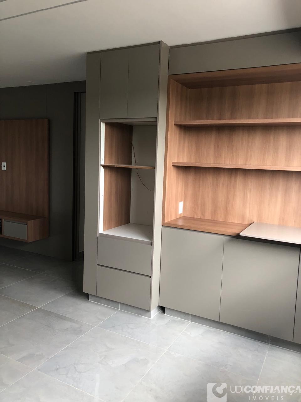 Apartamento à venda com 3 quartos, 76m² - Foto 8