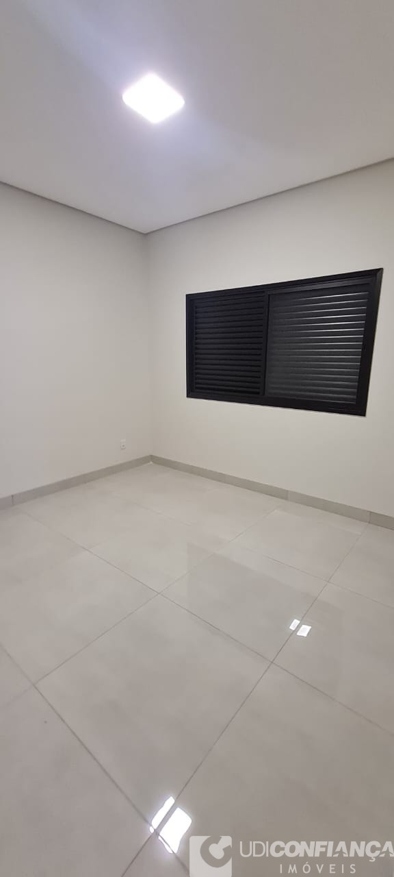 Casa à venda com 3 quartos, 209m² - Foto 18