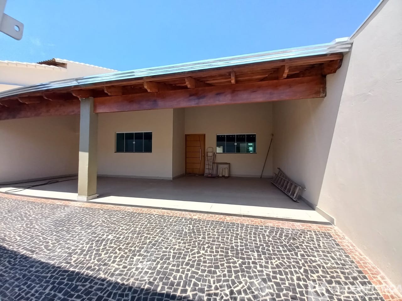 Casa à venda com 3 quartos - Foto 1