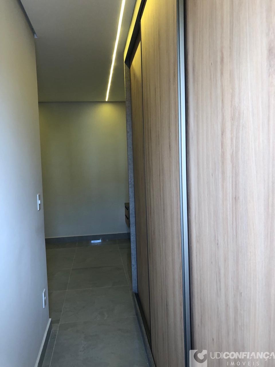 Apartamento à venda com 3 quartos, 76m² - Foto 12