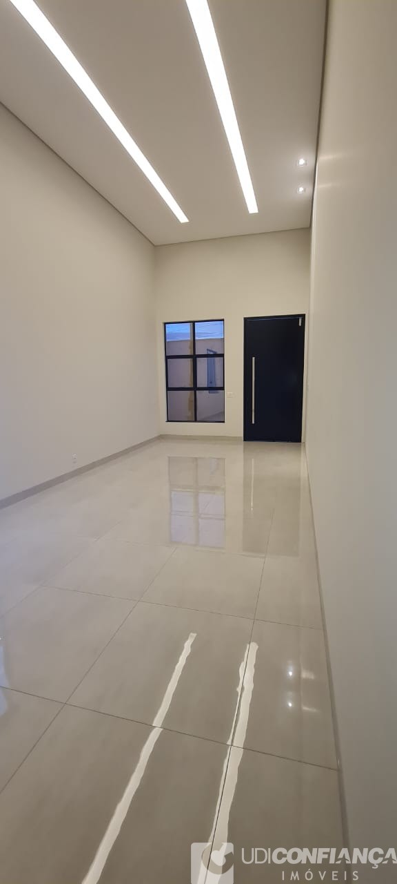 Casa à venda com 3 quartos, 209m² - Foto 4