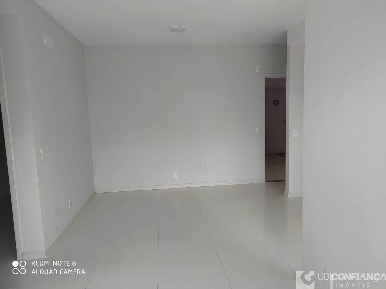 Apartamento à venda com 2 quartos, 60m² - Foto 7