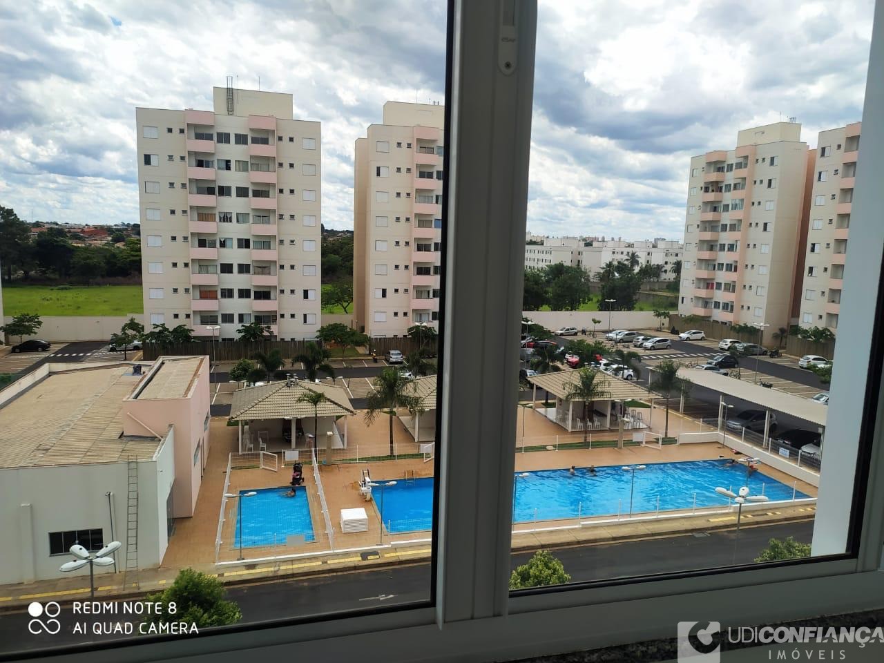 Apartamento à venda com 2 quartos, 60m² - Foto 1