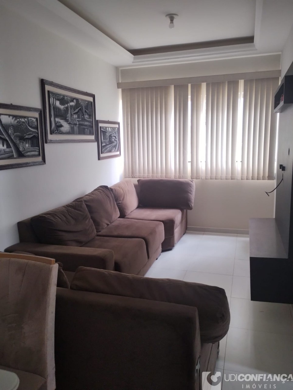 Apartamento à venda com 2 quartos, 72m² - Foto 2