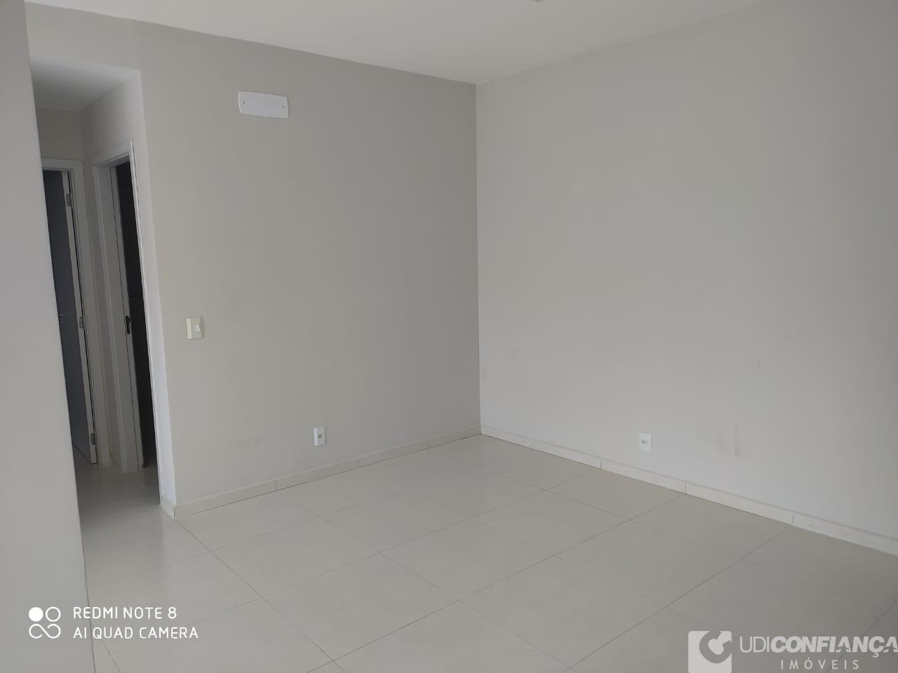 Apartamento à venda com 2 quartos, 60m² - Foto 8