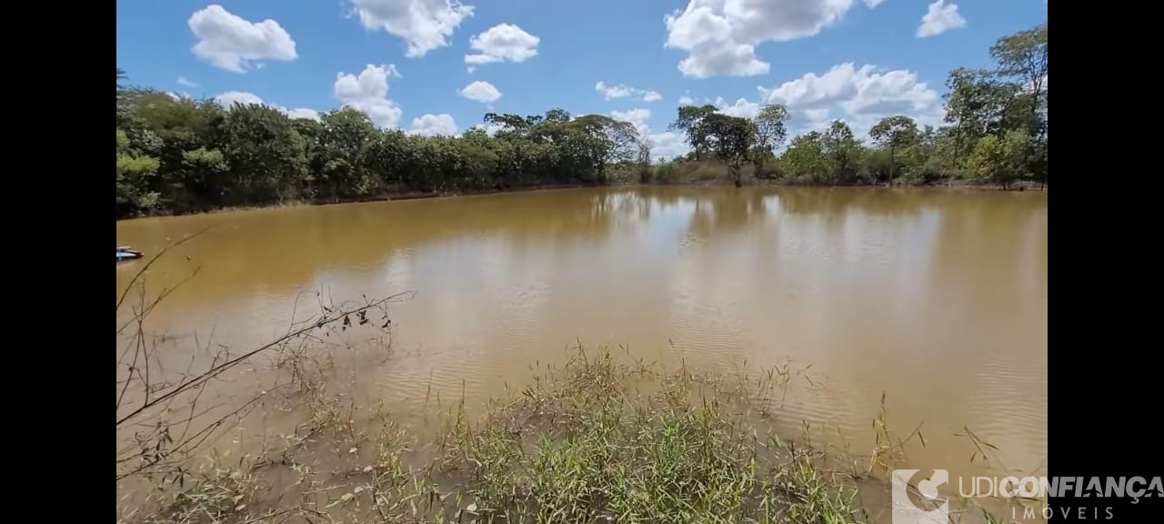 Fazenda à venda com 2 quartos, 165m² - Foto 11