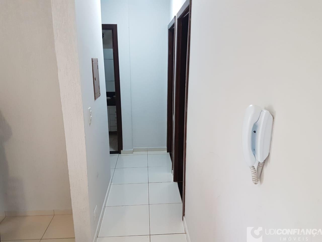 Apartamento à venda com 2 quartos, 68m² - Foto 9