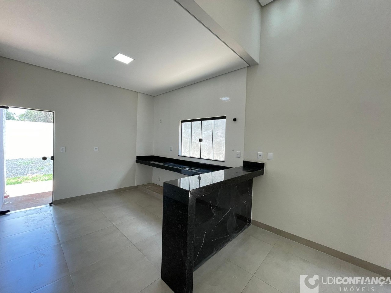 Casa à venda com 3 quartos, 130m² - Foto 6