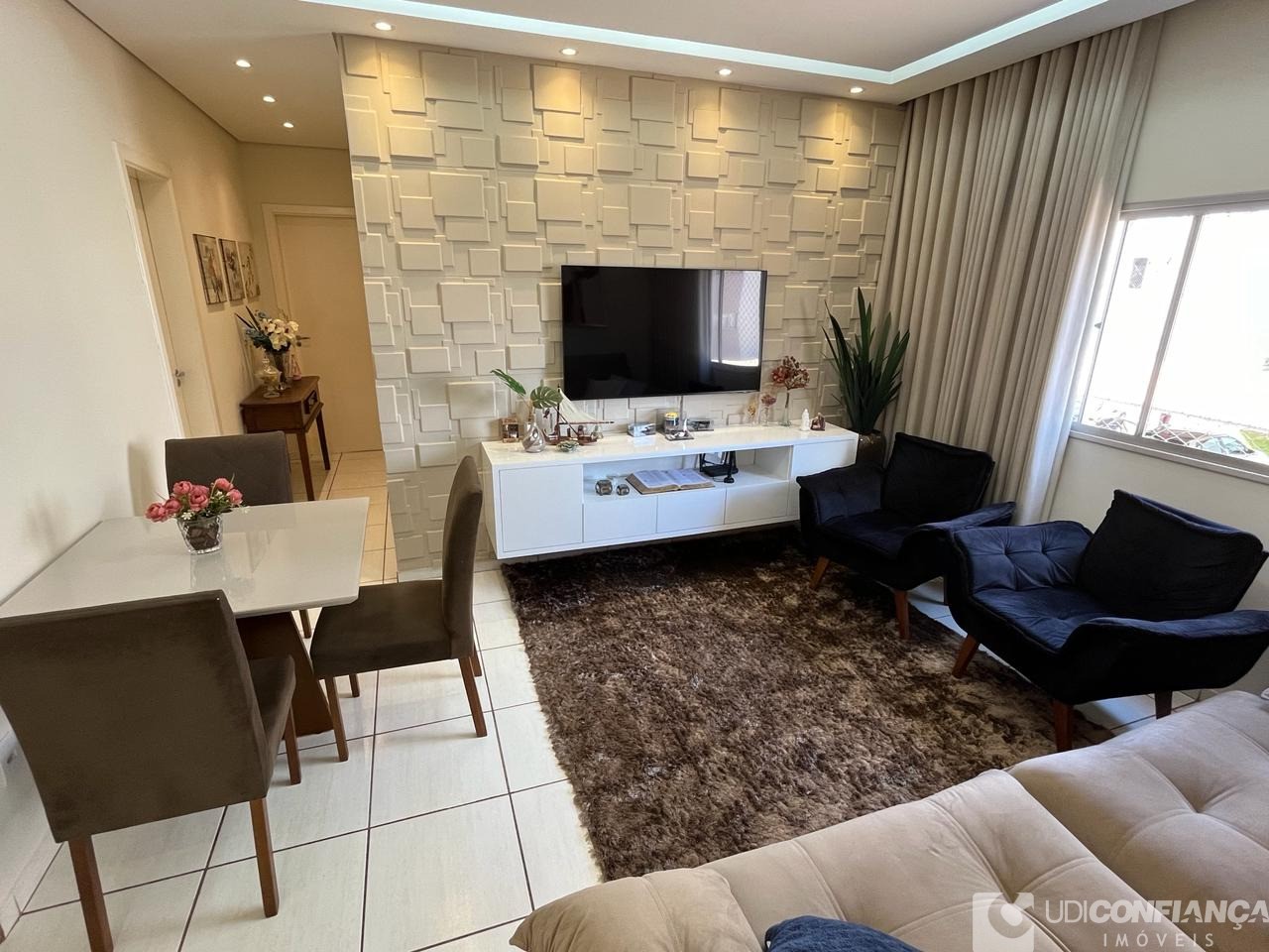 Apartamento à venda com 3 quartos, 61m² - Foto 1